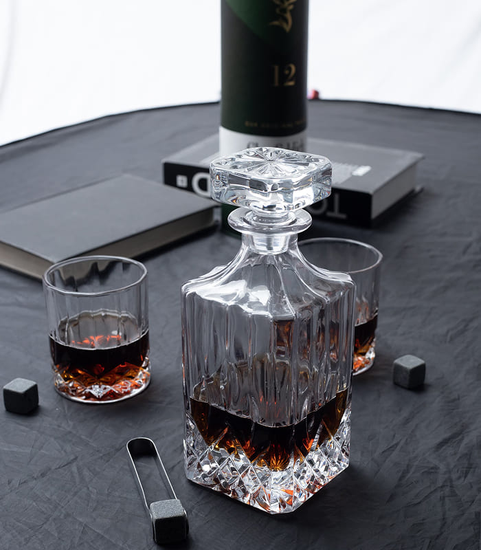 The signature Decanter Set. The signature Decanter Set. - Image 1